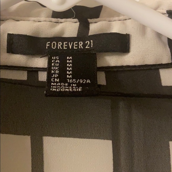 Button down blouse - Picture 2 of 2